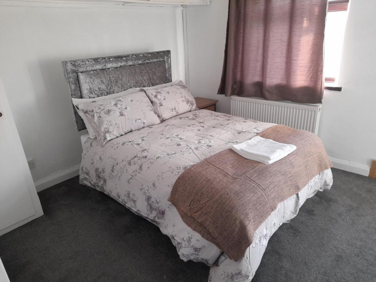 Melverley House Manchester Bagian luar foto
